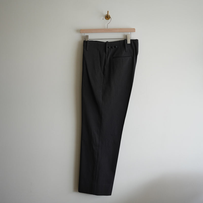 MAATEE&SONS GRAY CHAMBRAY CHINO TROUSER
