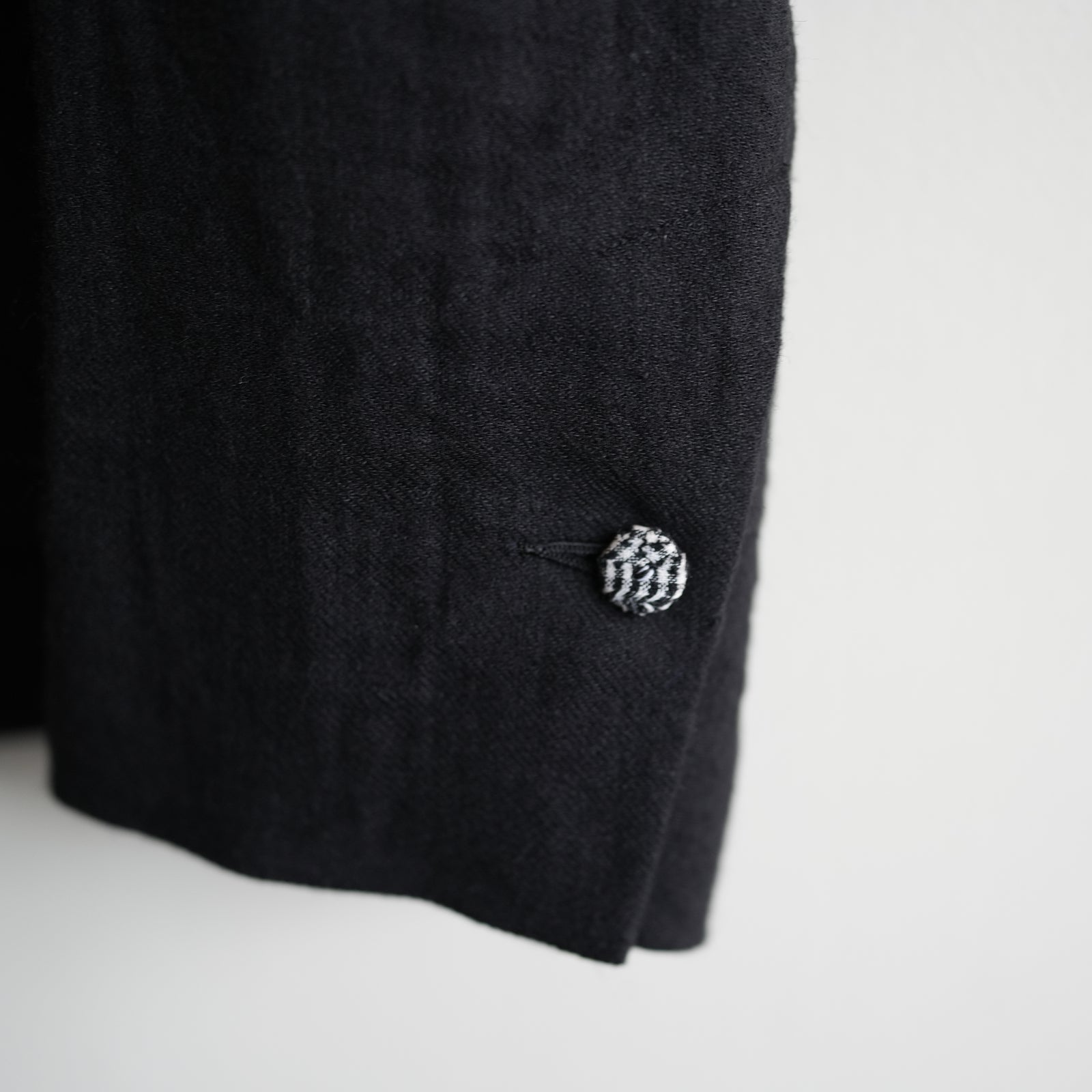 BLACKBIRD SINGLE DIRECTORS JACKET – RASSEMBLE