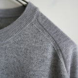 MAATEE&SONS CASHMERE COMBI CREW NECK SWEATER GRAY