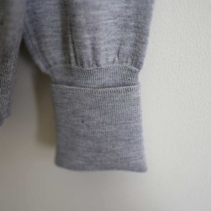 MAATEE&SONS CASHMERE COMBI CREW NECK SWEATER GRAY