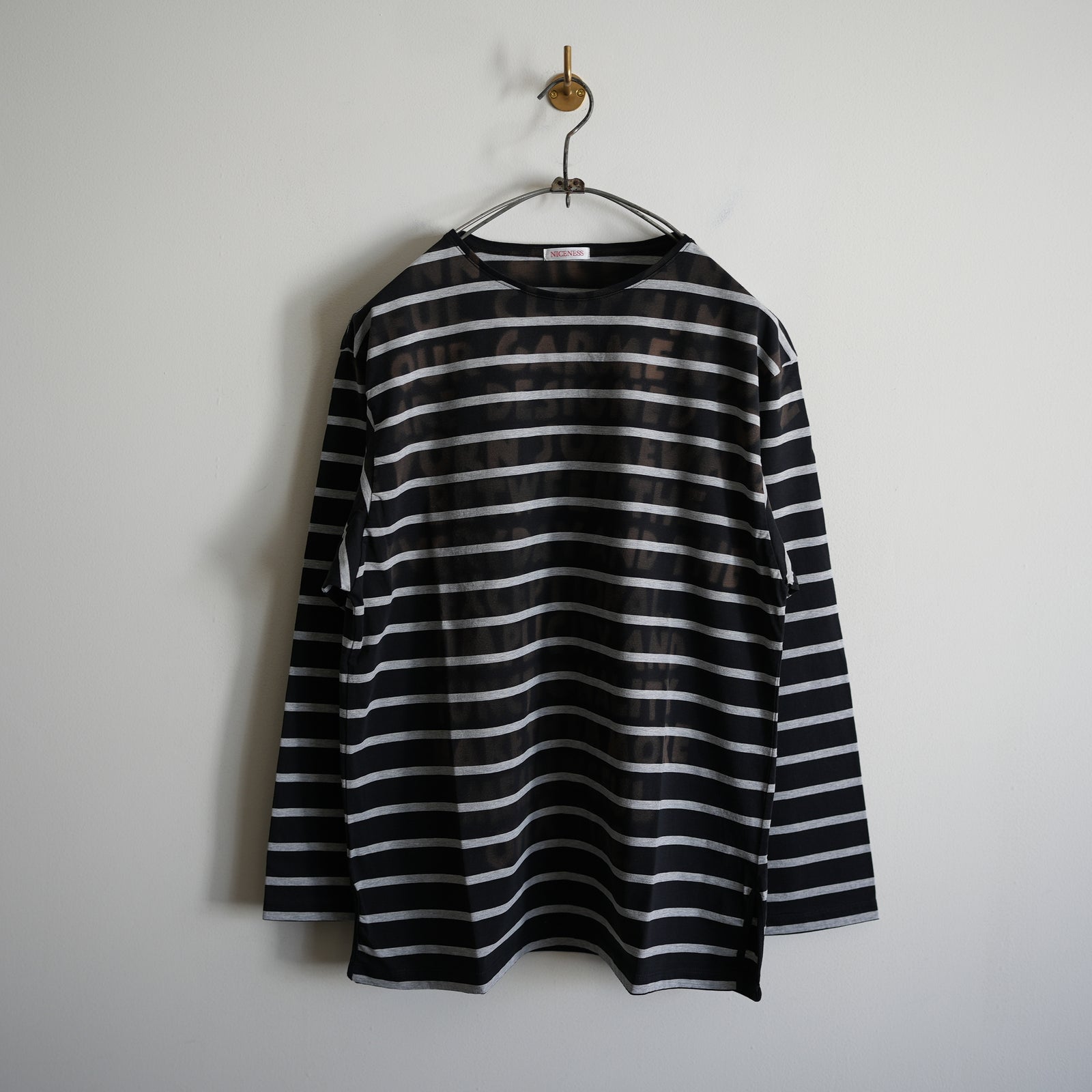 NICENESS HAND STENCIL BLEACH BASQUE TEE LS 