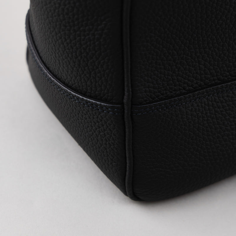 【10月11日12時発売】NICENESS PINNACLE LEATHER ZIP TOTE BAG "V.DOYLE"